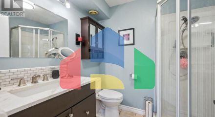 Residential - Single Family Home - Waterloo, Canada - Canada