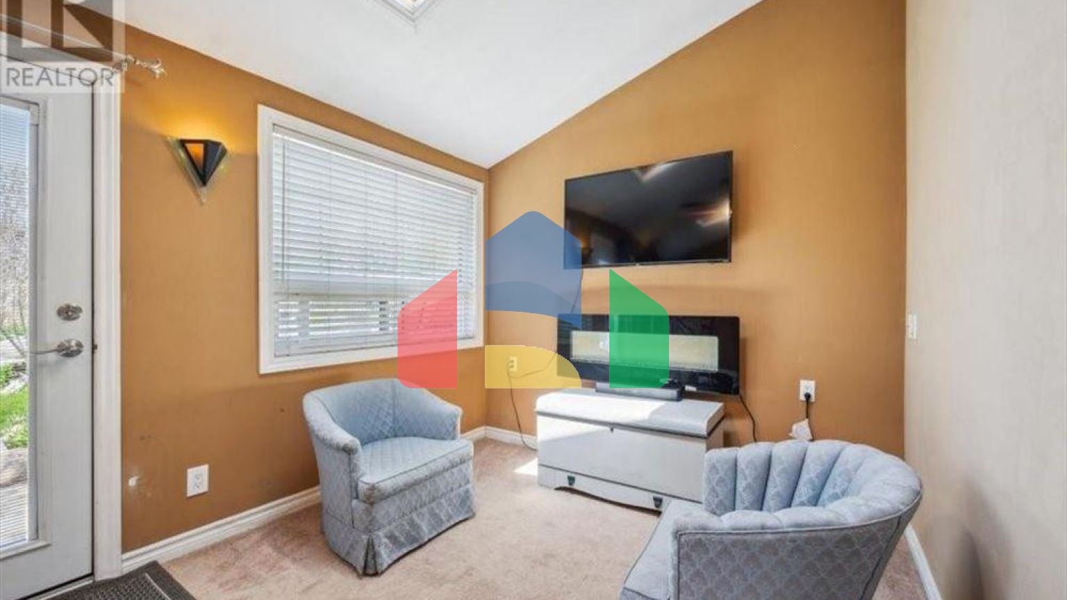 Residential - Single Family Home - Waterloo, Canada - Canada