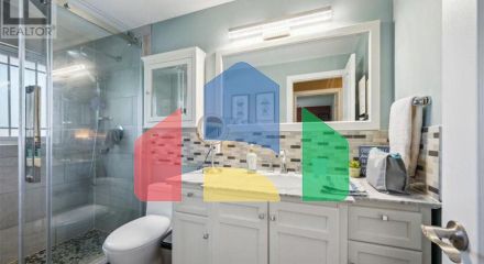 Residential - Single Family Home - Waterloo, Canada - Canada