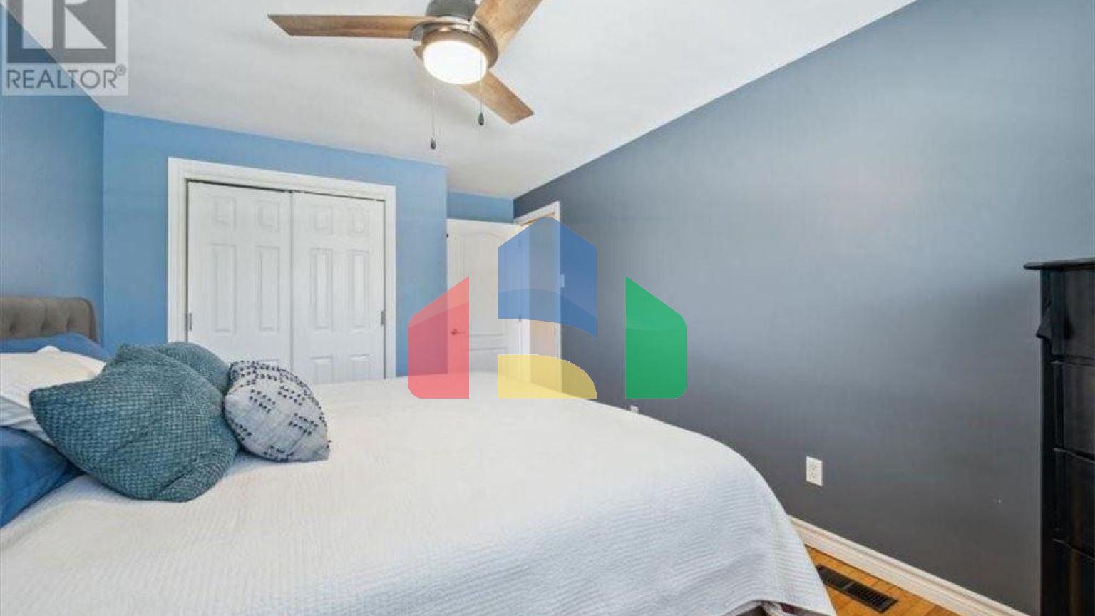 Residential - Single Family Home - Waterloo, Canada - Canada