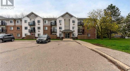 Residential - Condo/Apartment - Waterloo, Canada - Canada