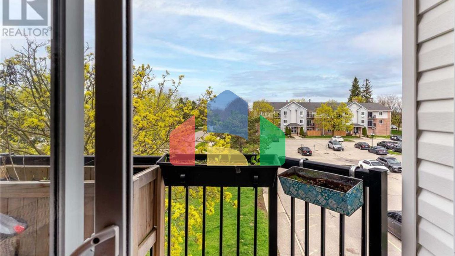 Residential - Condo/Apartment - Waterloo, Canada - Canada