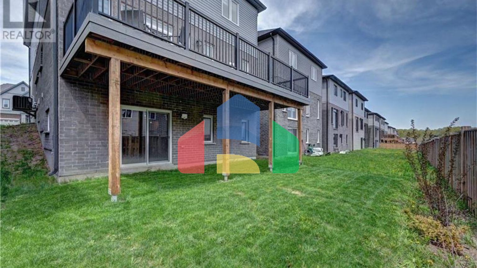 Residential - Single Family Home - Waterloo, Canada - Canada