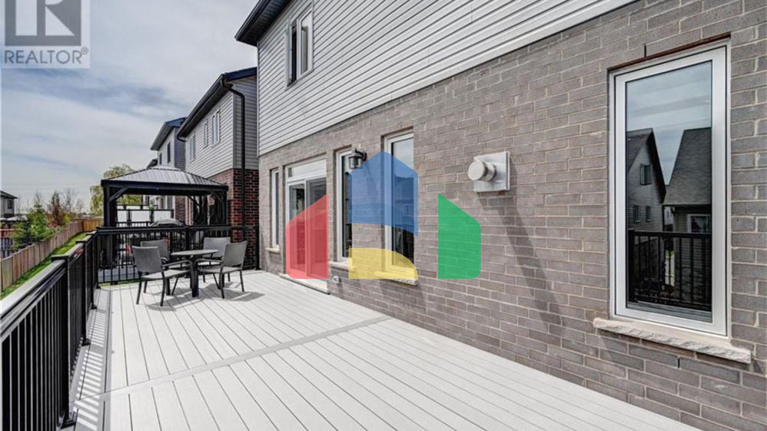 Residential - Single Family Home - Waterloo, Canada - Canada