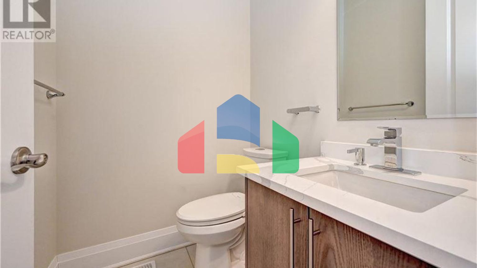 Residential - Single Family Home - Waterloo, Canada - Canada