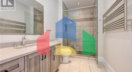 Residential - Single Family Home - Waterloo, Canada - Canada