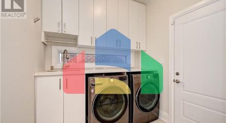 Residential - Single Family Home - Waterloo, Canada - Canada