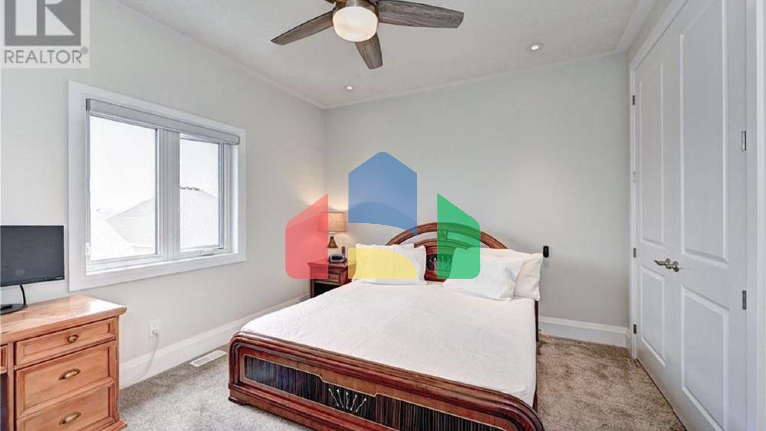 Residential - Single Family Home - Waterloo, Canada - Canada