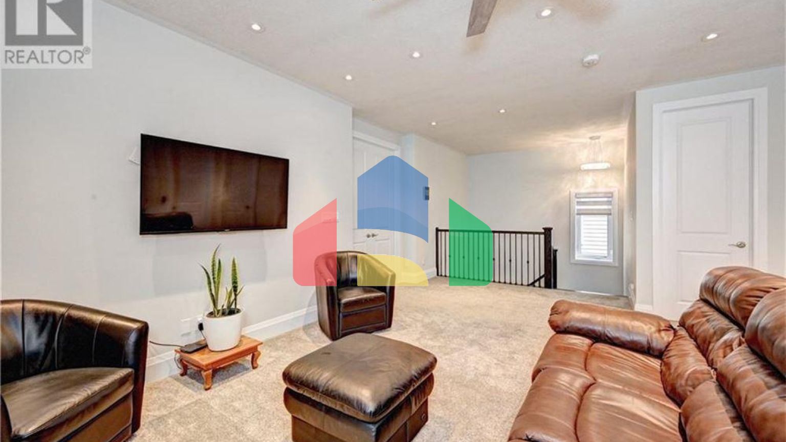 Residential - Single Family Home - Waterloo, Canada - Canada