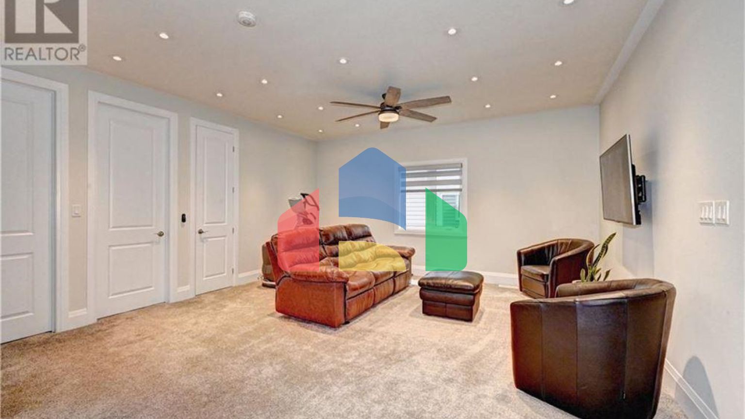 Residential - Single Family Home - Waterloo, Canada - Canada