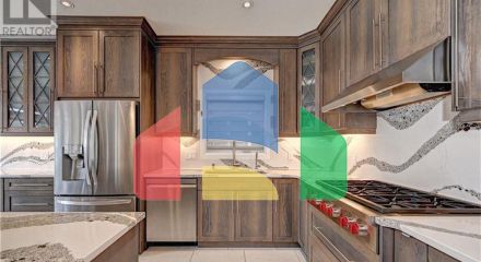 Residential - Single Family Home - Waterloo, Canada - Canada