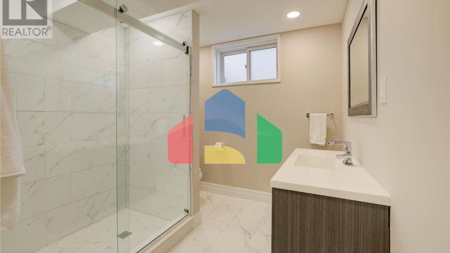 Residential - Single Family Home - Waterloo, Canada - Canada