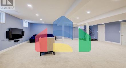 Residential - Single Family Home - Waterloo, Canada - Canada