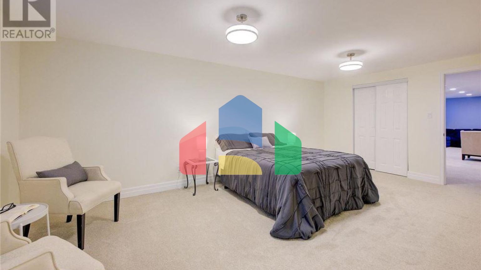 Residential - Single Family Home - Waterloo, Canada - Canada