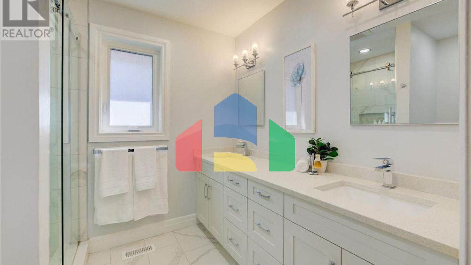 Residential - Single Family Home - Waterloo, Canada - Canada