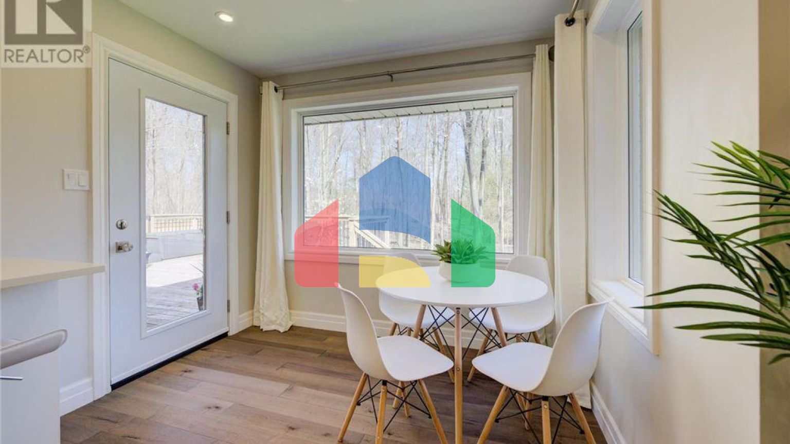 Residential - Single Family Home - Waterloo, Canada - Canada