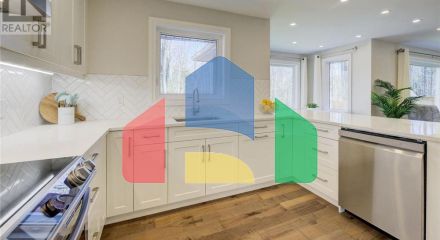 Residential - Single Family Home - Waterloo, Canada - Canada