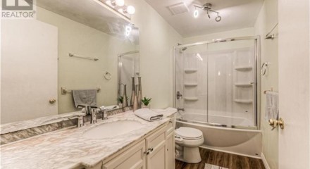 Residential - Condo/Apartment - Waterloo, Canada - Canada