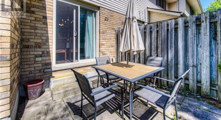 Residential - Condo/Apartment - Waterloo, Canada - Canada