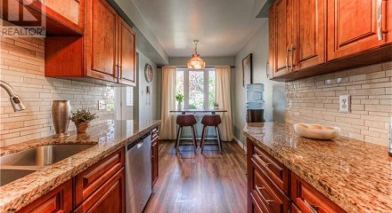 Residential - Condo/Apartment - Waterloo, Canada - Canada