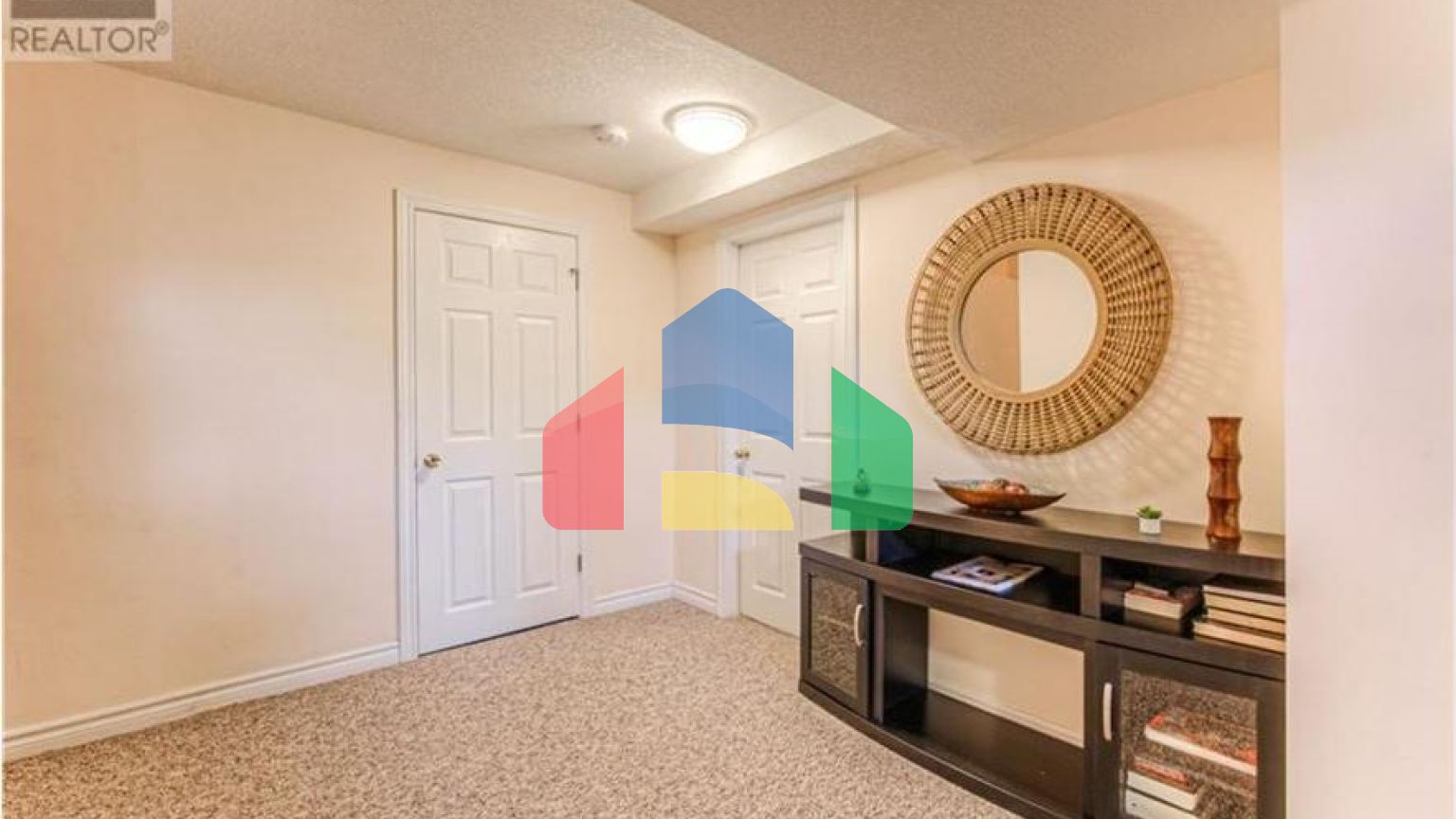 Residential - Condo/Apartment - Waterloo, Canada - Canada