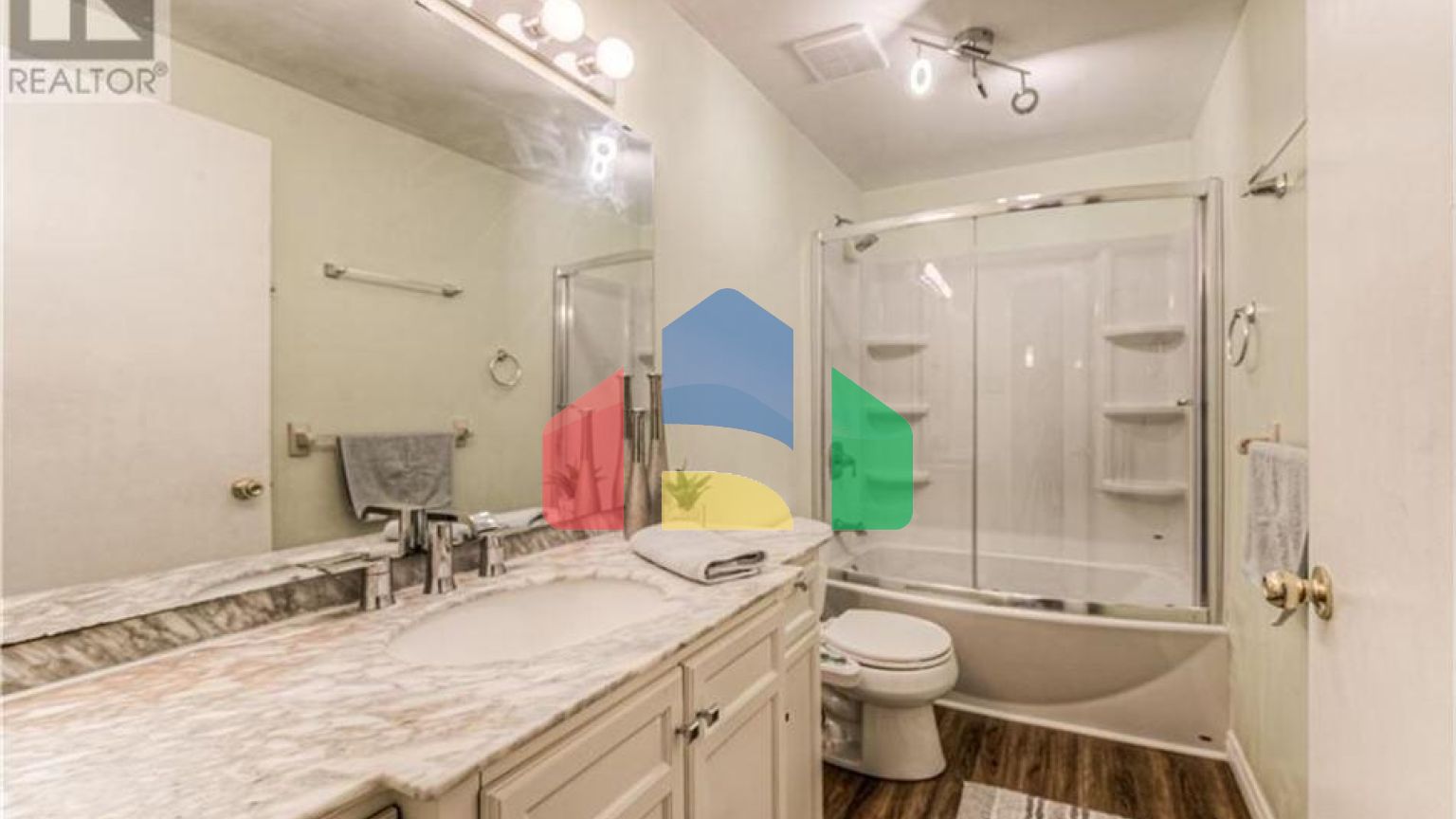 Residential - Condo/Apartment - Waterloo, Canada - Canada