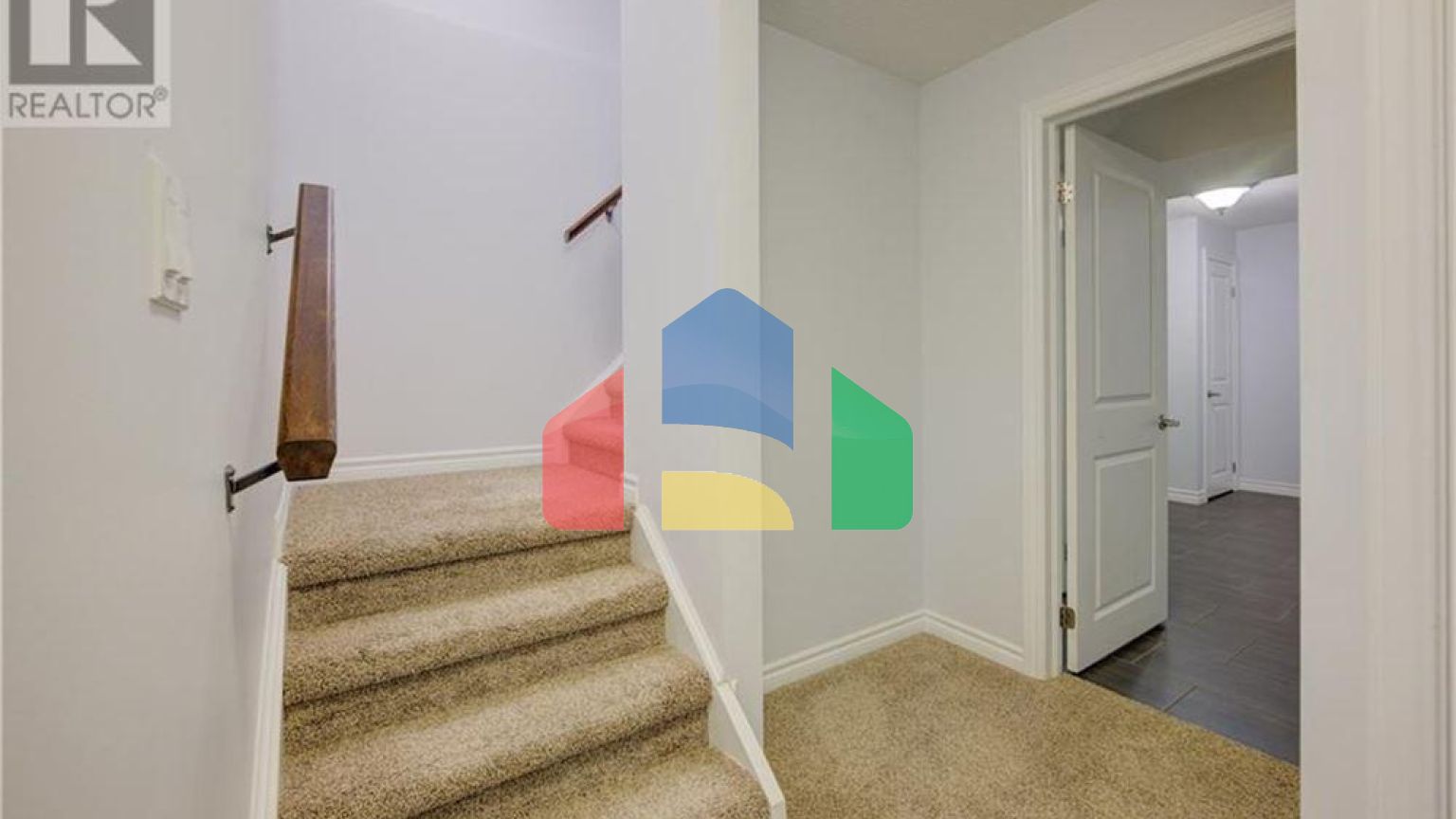 Residential - Single Family Home - Waterloo, Canada - Canada