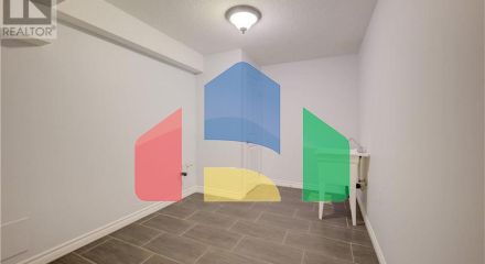 Residential - Single Family Home - Waterloo, Canada - Canada