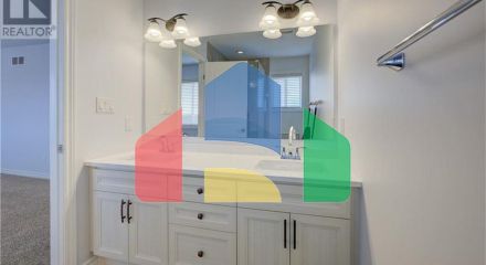 Residential - Single Family Home - Waterloo, Canada - Canada