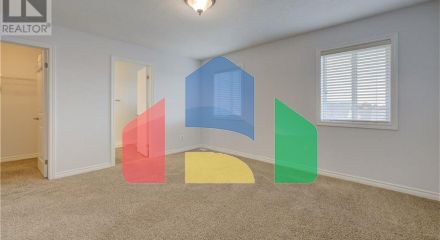 Residential - Single Family Home - Waterloo, Canada - Canada