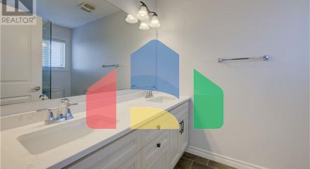 Residential - Single Family Home - Waterloo, Canada - Canada