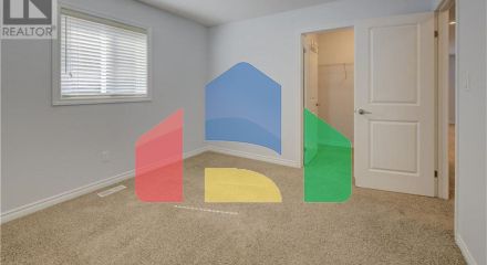 Residential - Single Family Home - Waterloo, Canada - Canada