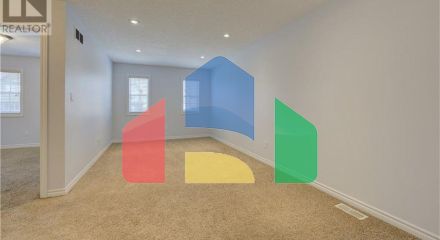 Residential - Single Family Home - Waterloo, Canada - Canada