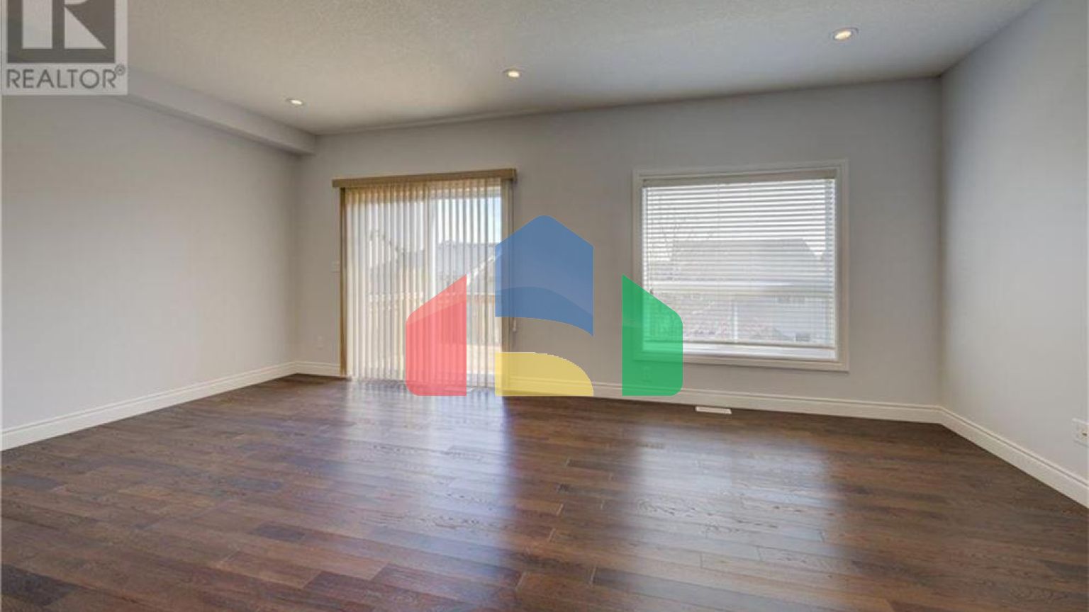 Residential - Single Family Home - Waterloo, Canada - Canada