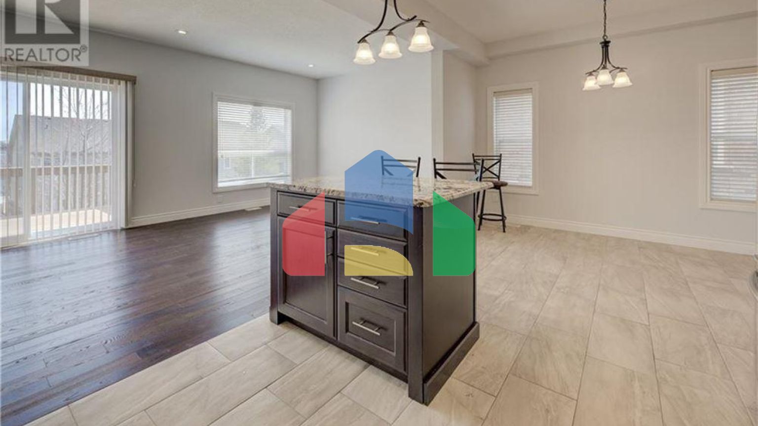 Residential - Single Family Home - Waterloo, Canada - Canada