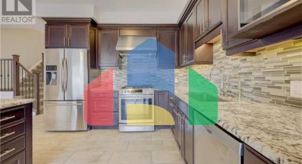 Residential - Single Family Home - Waterloo, Canada - Canada