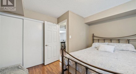 Residential - Condo/Apartment - Whitby, Canada - Canada