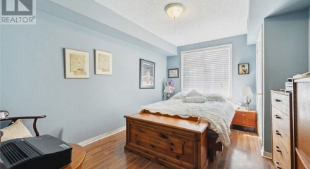 Residential - Condo/Apartment - Whitby, Canada - Canada