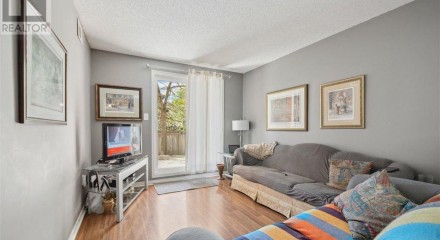 Residential - Condo/Apartment - Whitby, Canada - Canada