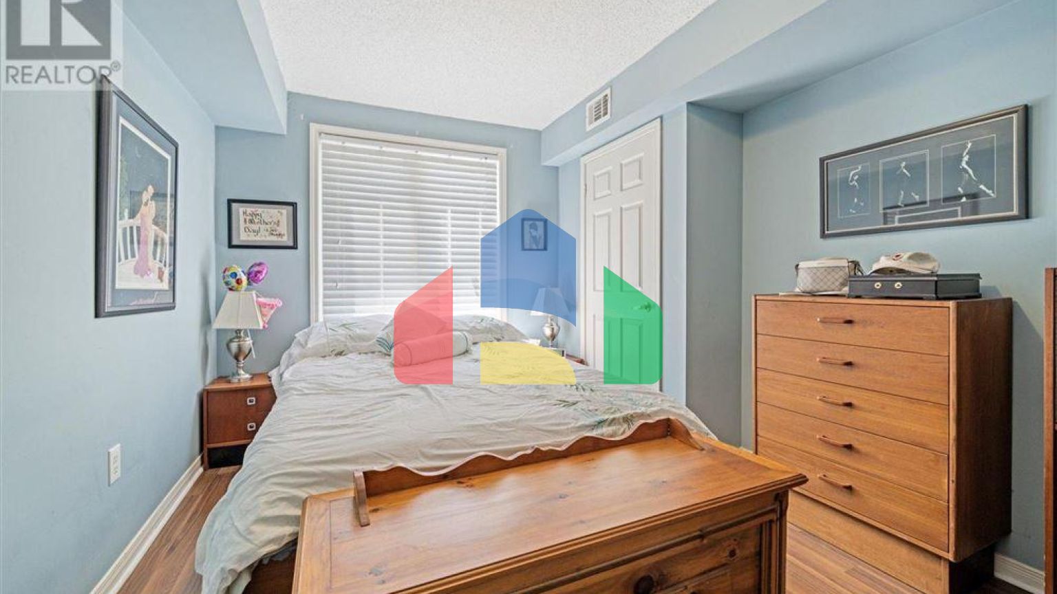 Residential - Condo/Apartment - Whitby, Canada - Canada