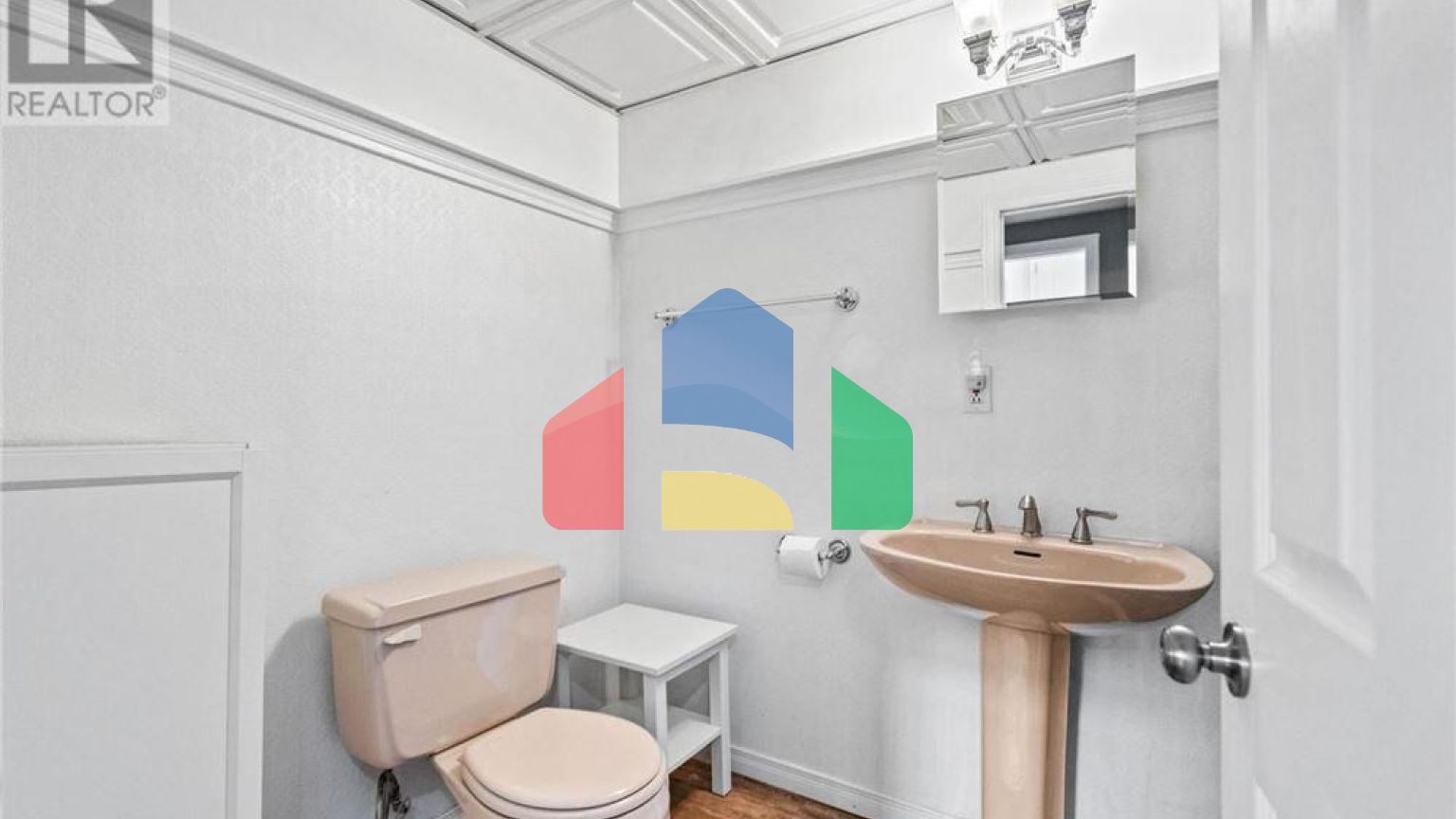 Residential - Single Family Home - Whitby, Canada - Canada