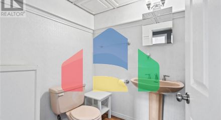 Residential - Single Family Home - Whitby, Canada - Canada