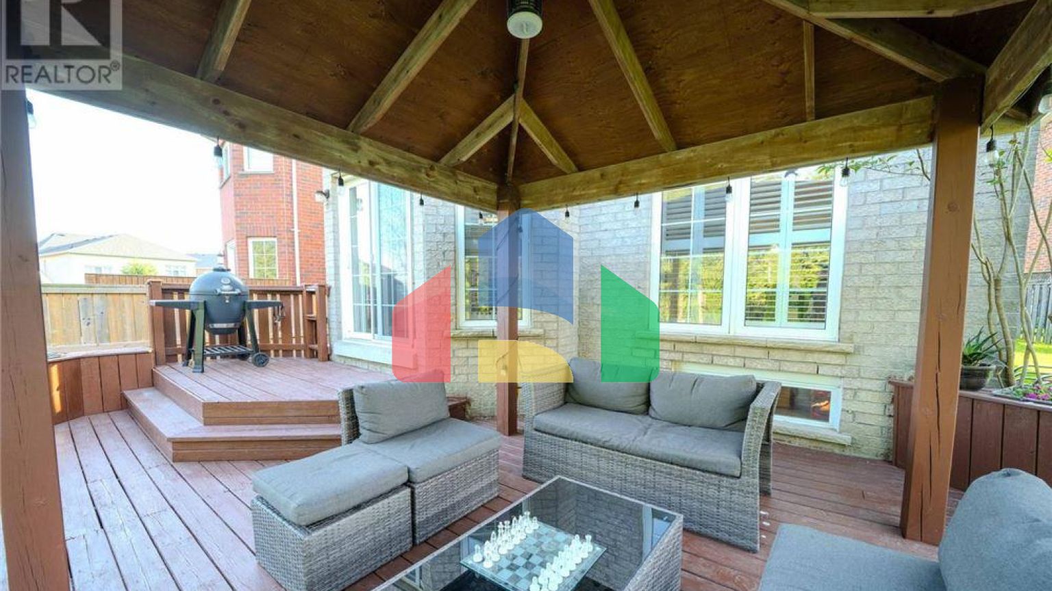 Residential - Single Family Home - Whitby, Canada - Canada