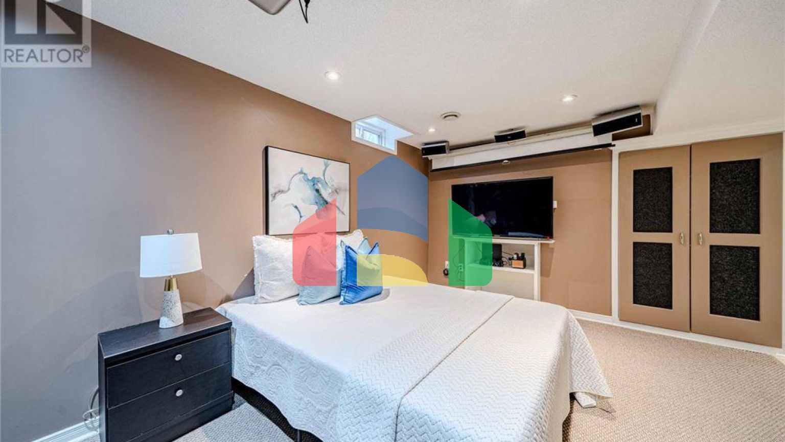 Residential - Single Family Home - Whitby, Canada - Canada