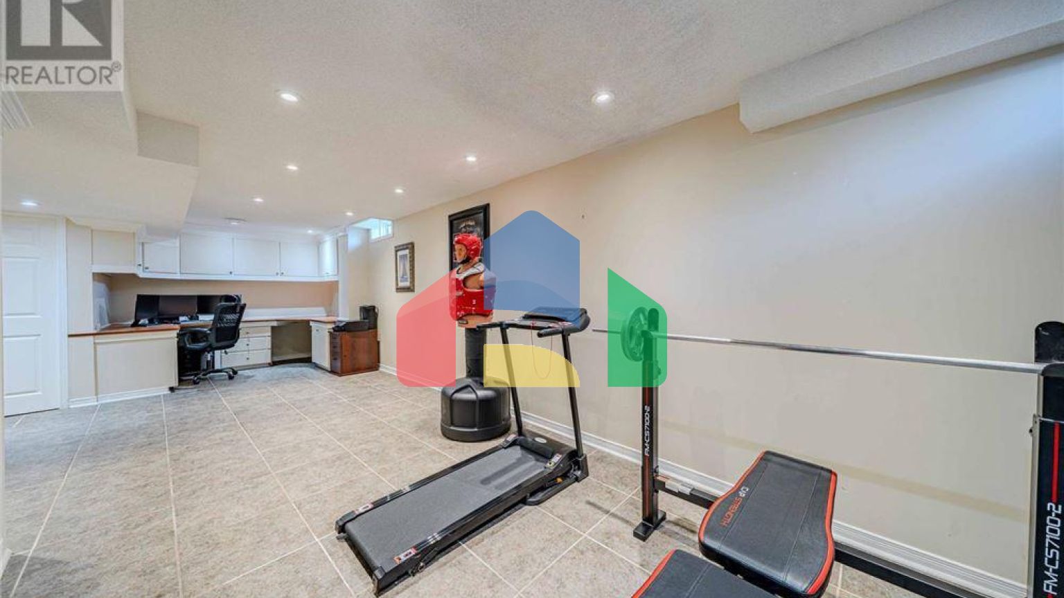 Residential - Single Family Home - Whitby, Canada - Canada