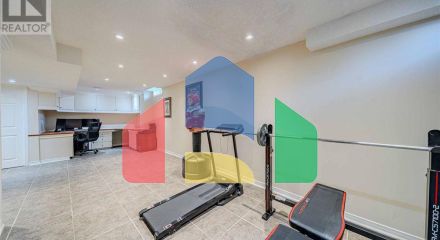 Residential - Single Family Home - Whitby, Canada - Canada