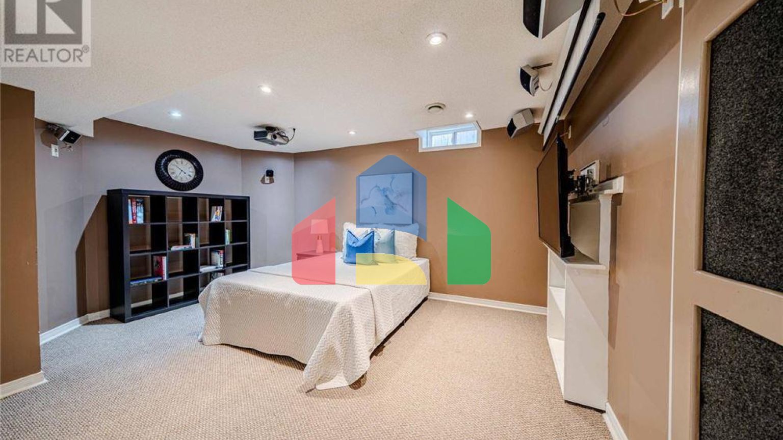 Residential - Single Family Home - Whitby, Canada - Canada