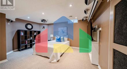 Residential - Single Family Home - Whitby, Canada - Canada