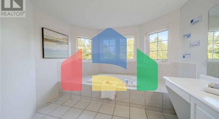 Residential - Single Family Home - Whitby, Canada - Canada