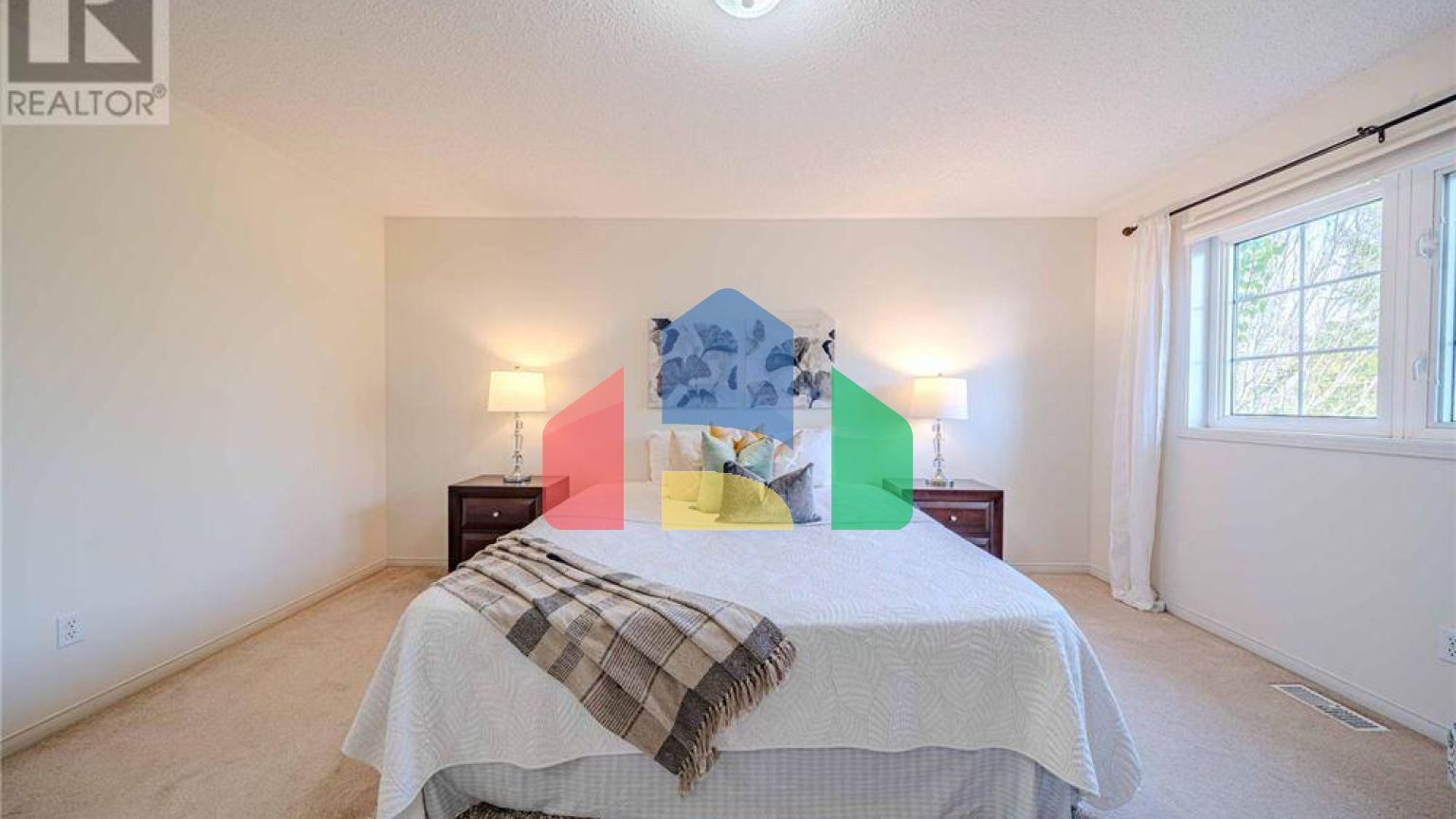 Residential - Single Family Home - Whitby, Canada - Canada